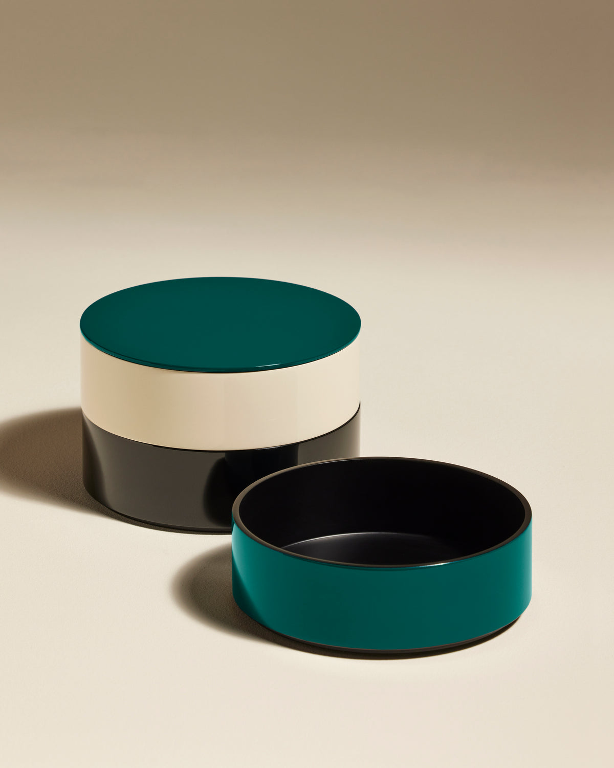 Totem round jewelry box - Bleu Sarah design Maison Sarah Lavoine Bleu Sarah Lacquered wood 15.6 cm 3