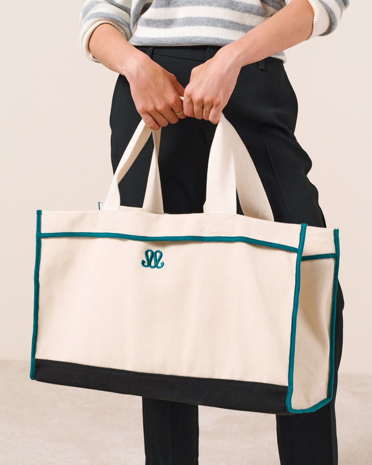 Iris Tote Bag - Ecru