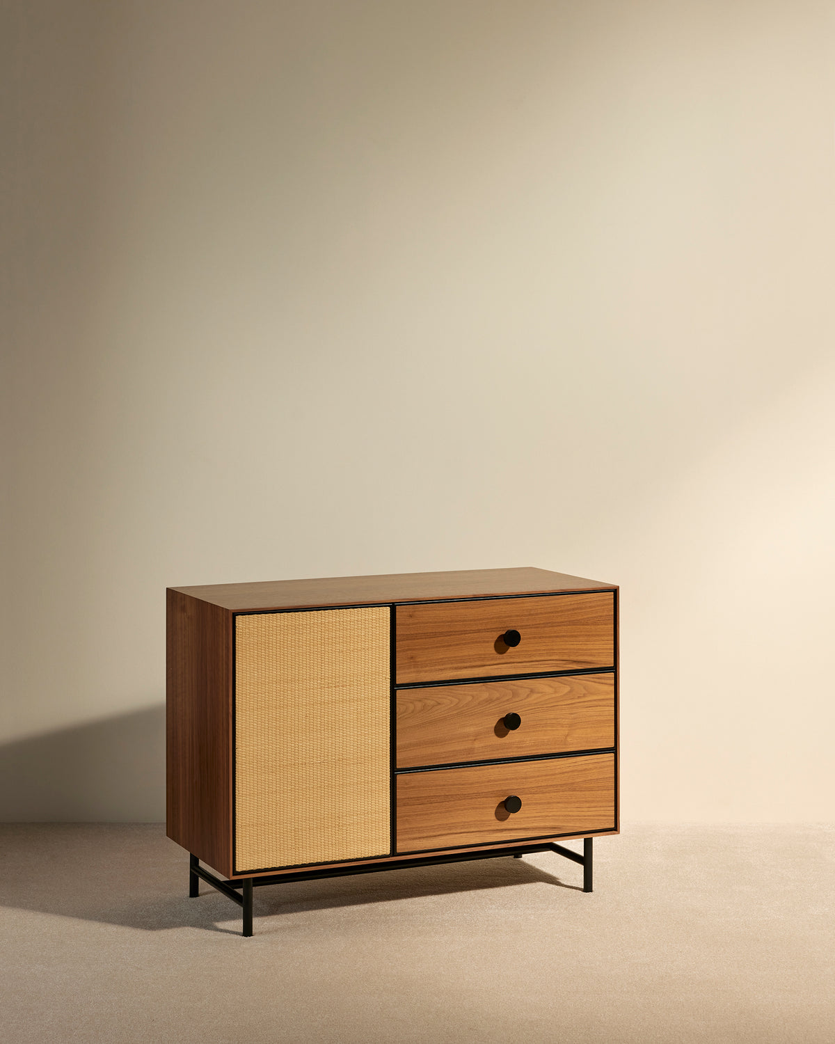 Commode Essence - Noyer moderne Maison Sarah Lavoine Noyer Moelle de rotin 100 cm 75 cm 2