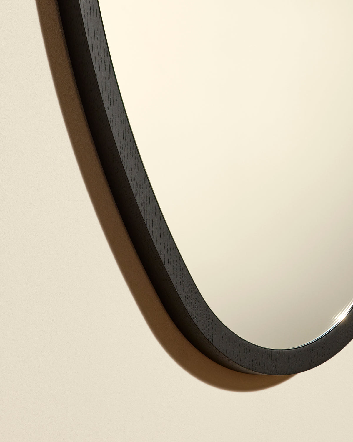 Miroir Ovo - Noir design Maison Sarah Lavoine Noir Chêne 69 cm 90 cm 3