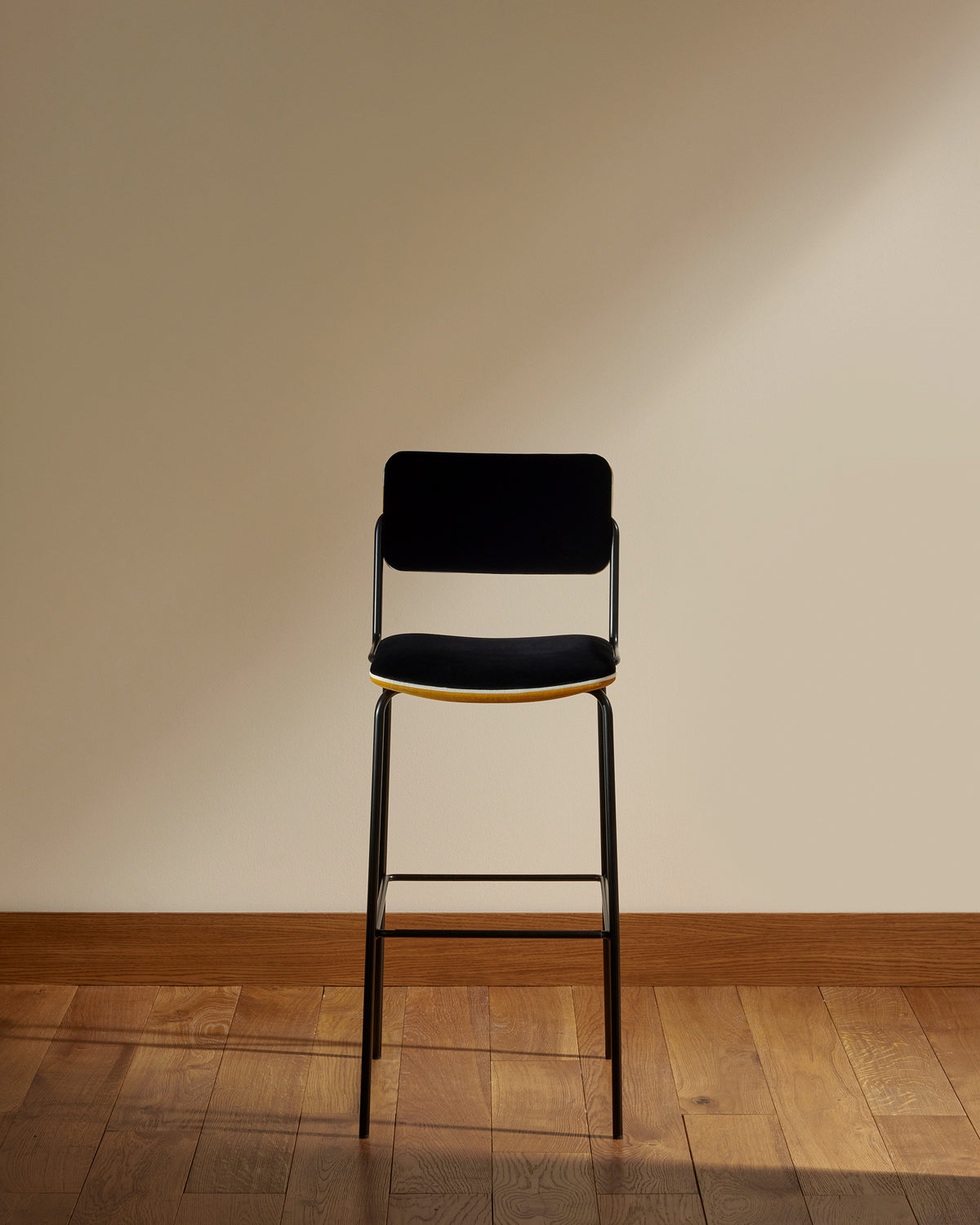 Double Jeu bar chair - Ocher design Maison Sarah Lavoine Ocre Velvet 51 cm 106 cm 1