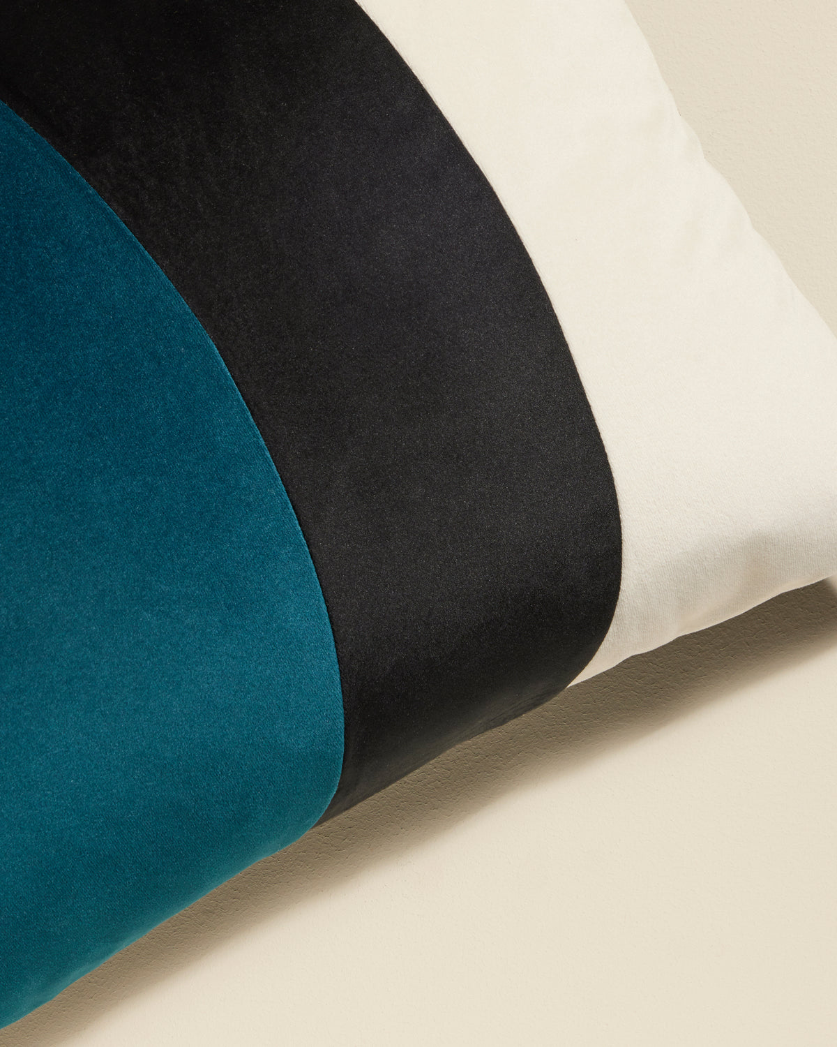 Coussin Lune - Bleu Sarah design Maison Sarah Lavoine Bleu Sarah Velours 50 cm 30 cm  2