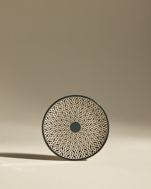Assiette à dessert Sarah - Radis Noir design moderne Maison Sarah Lavoine Radis Noir Céramique   2