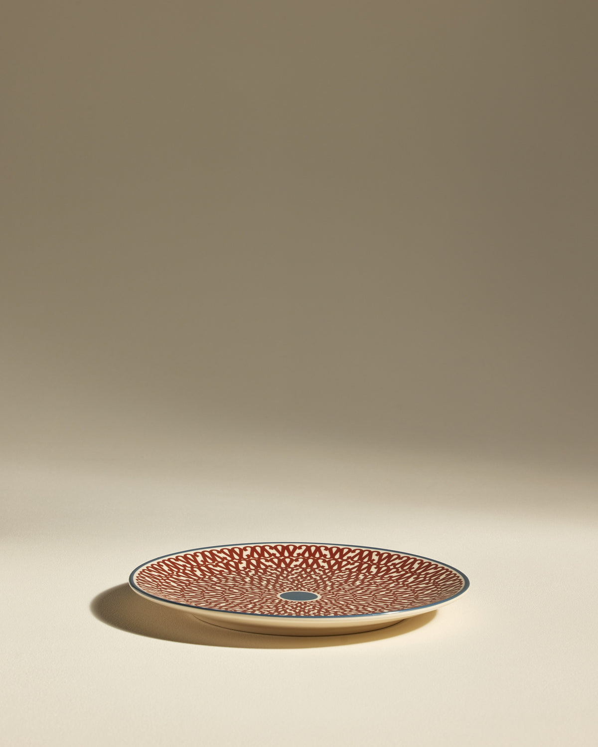 Assiette plate Sarah - Carmin design moderne Maison Sarah Lavoine Carmin Céramique   1