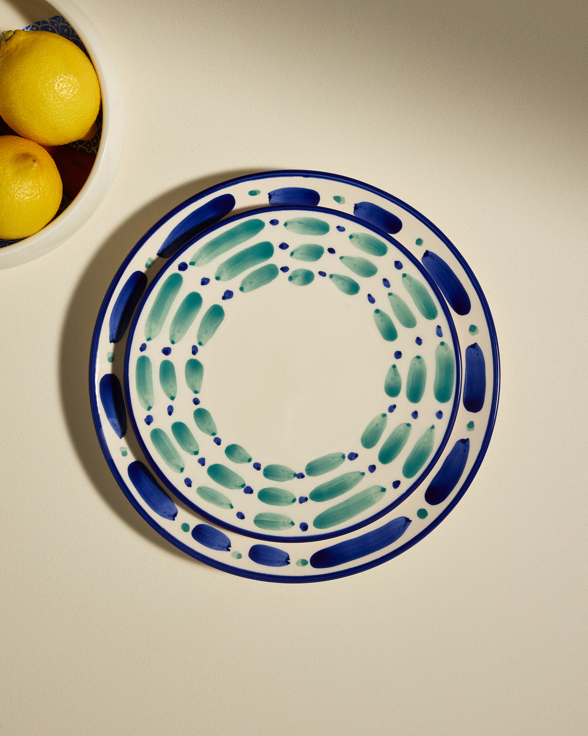 Assiette plate Aura - Outremer design Maison Sarah Lavoine Outremer Céramique    4
