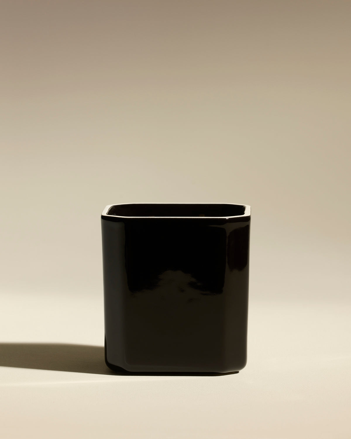 Bougie Facettes - Ambre Noire Céramique / Cire 1 - Décoration Design