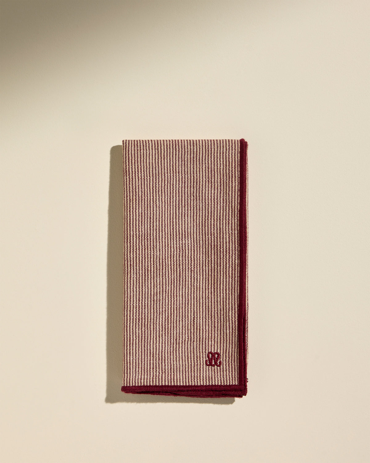 Tempo napkin - Carmin 2 - Decoration Design