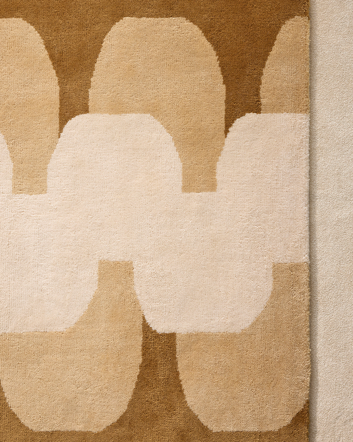 Cadence rug - ocher 3 - Decoration Design